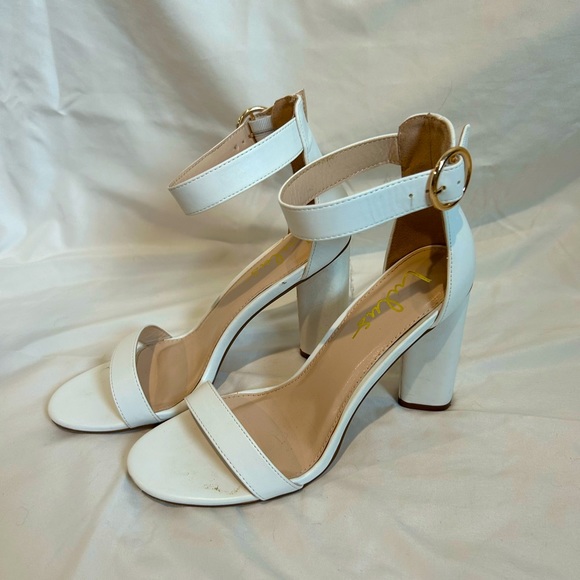 Lulus Shoes - White Lulu’s heels with gold clasp on the ankle. Only worn once. $10.